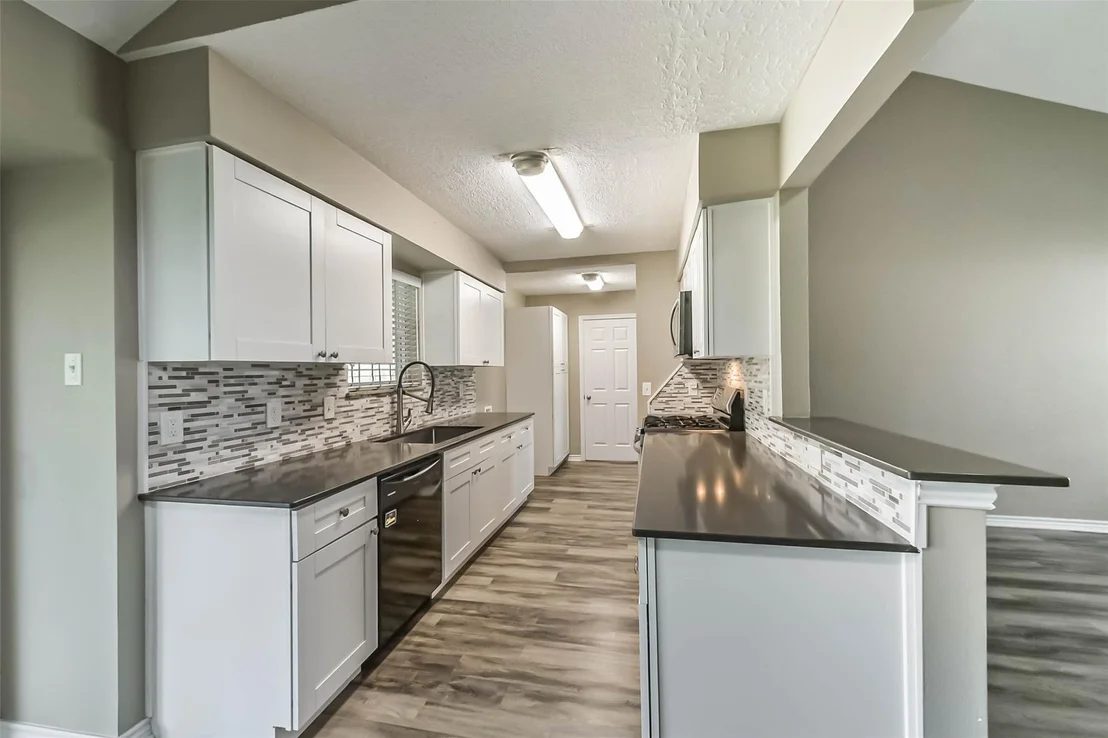 Photo of 7903 Parkglen Drive