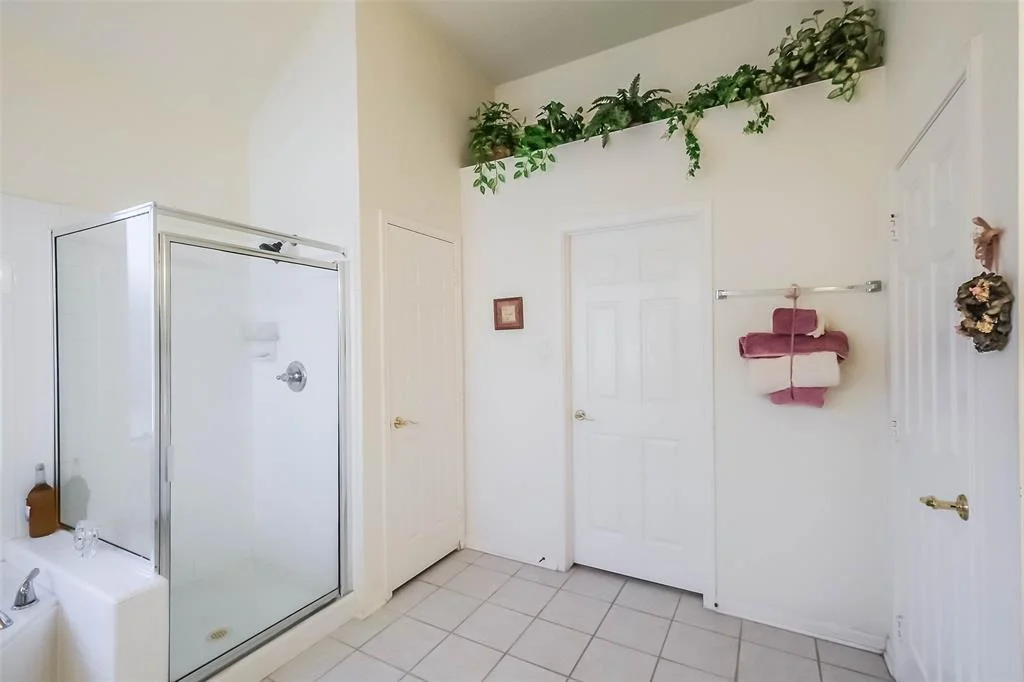 Photo of 9223 Memorial Hills Drive