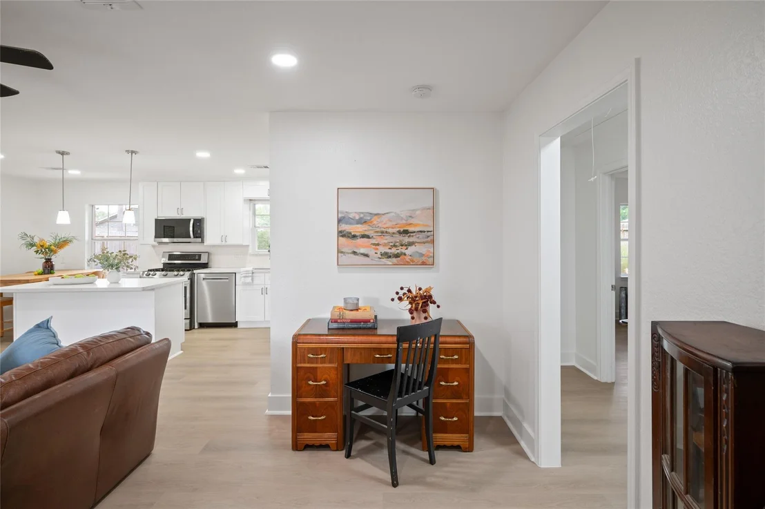 Photo of 2302 Hewitt Drive