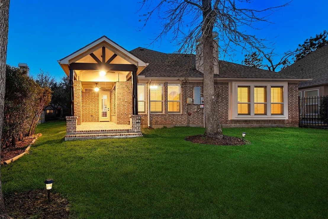 Photo of 18 Chase Mills Place