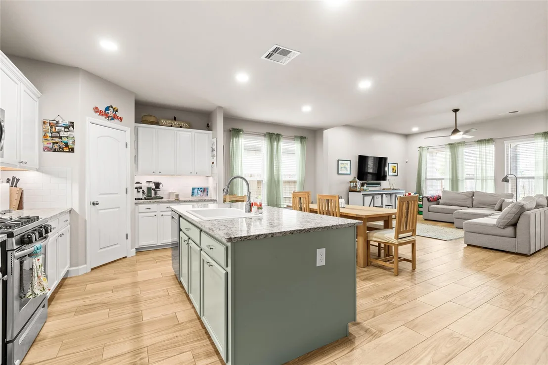Photo of 8910 Beacon Mill Drive