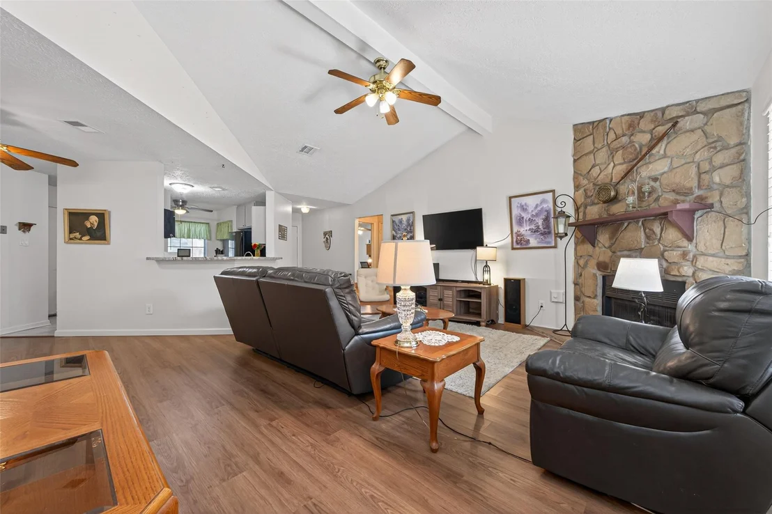 Photo of 3639 Nutwood Lane
