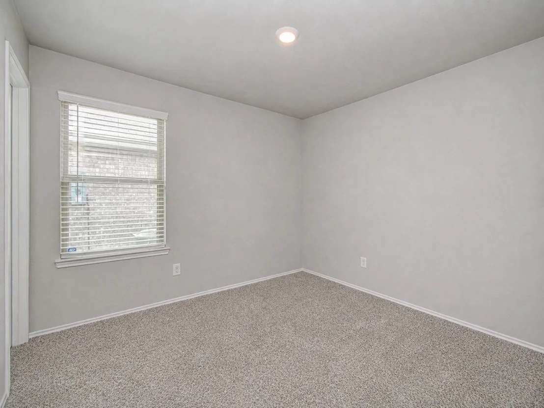 Photo of 23719 Harrow Field Lane