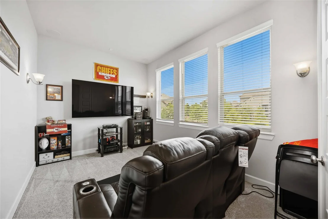 Photo of 3904 Centre Plains Way