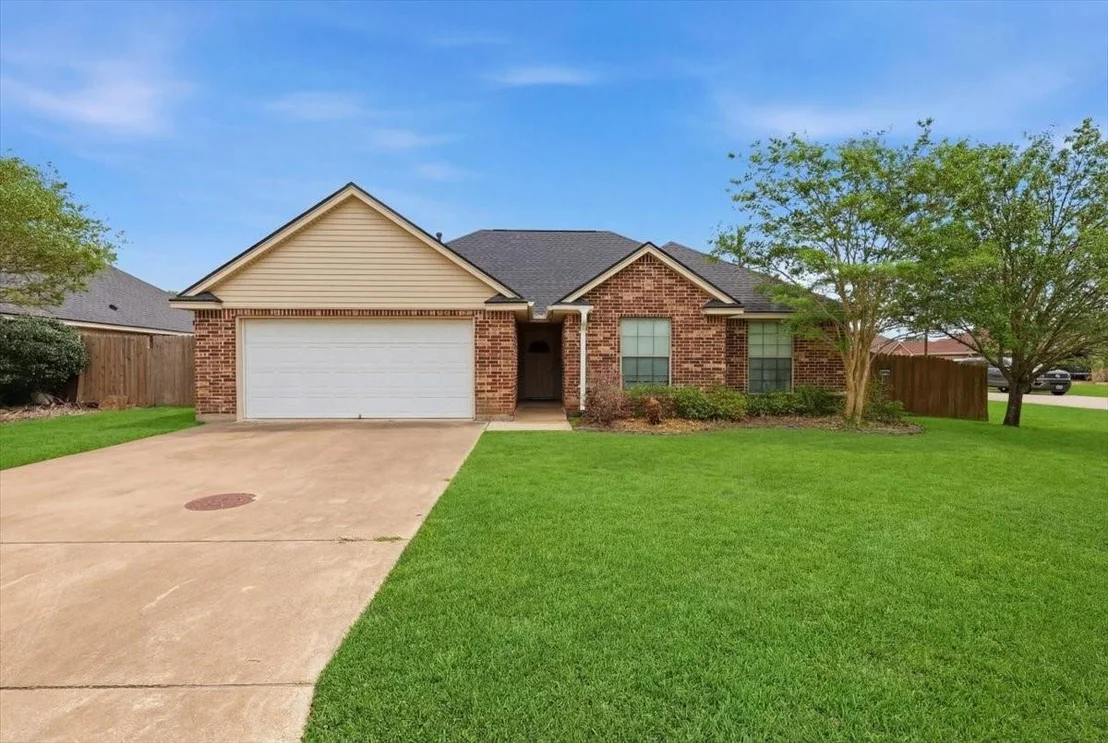 Photo of 5585 Westchase Loop