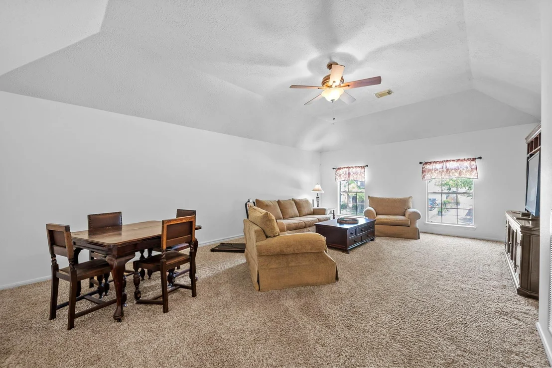 Photo of 11323 Chestnut Woods Trail