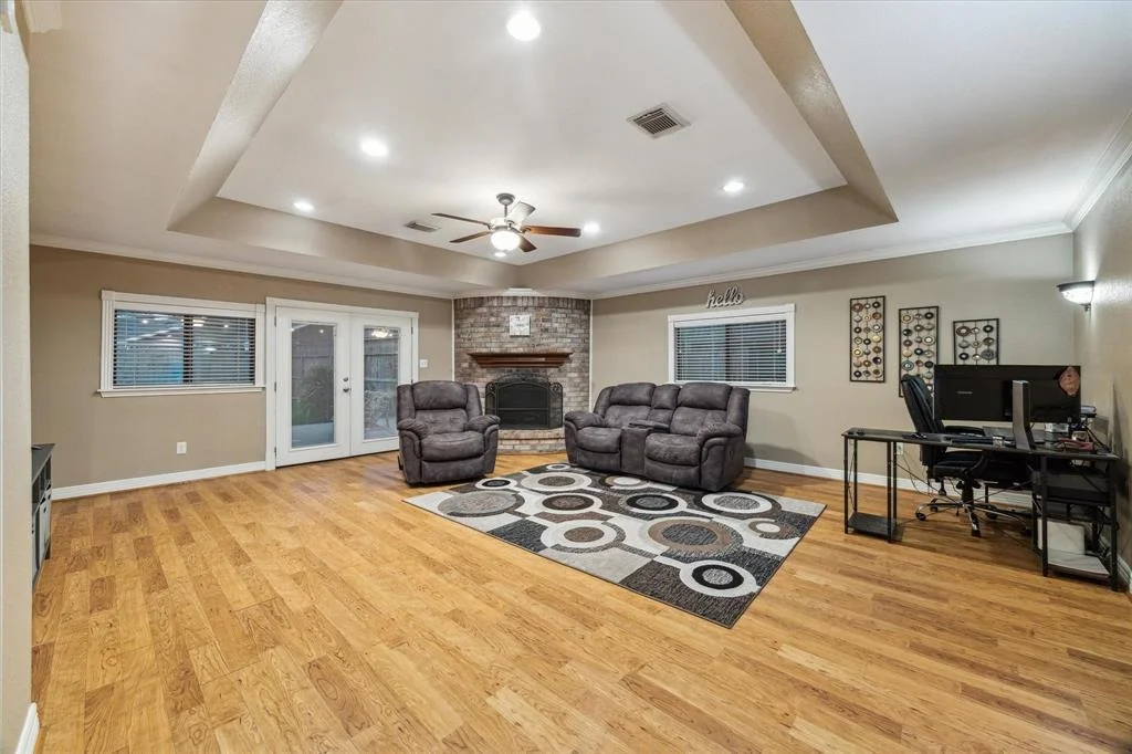 Photo of 5911 Hewitt Drive