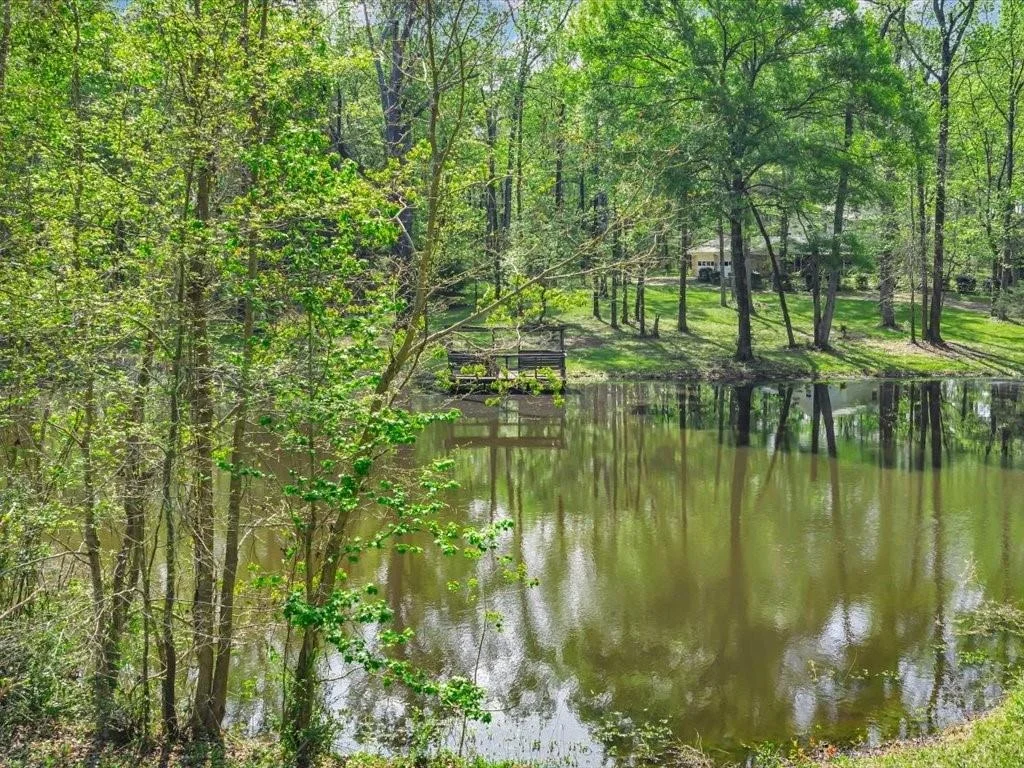 Photo of 235 County Barn Rd