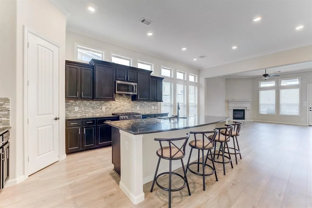 Photo of 21930 Avalon Queen Drive