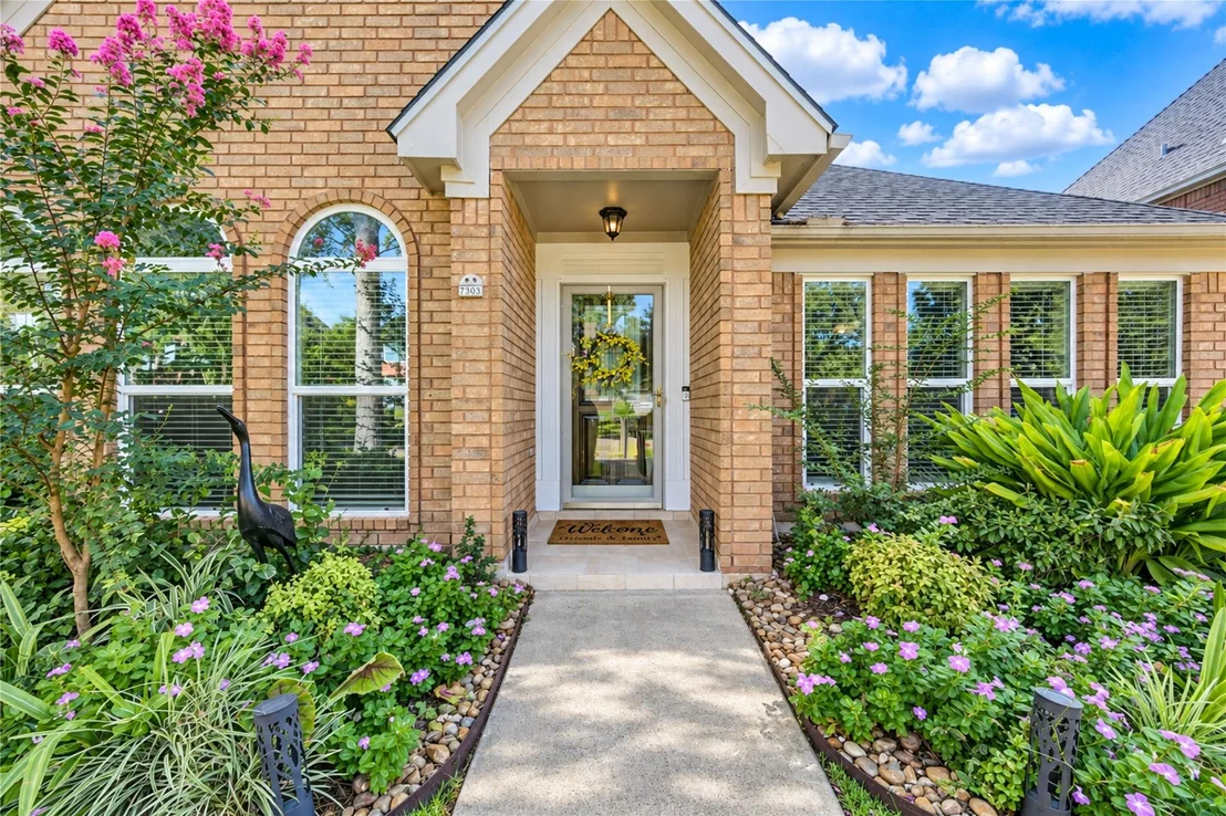 Photo of 7303 Starbridge Drive