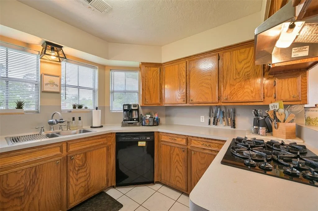 Photo of 16706 Bear Bayou Drive