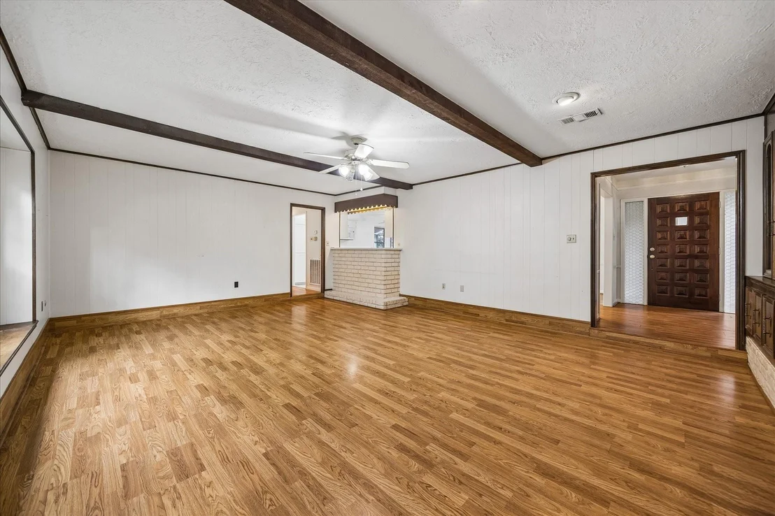 Photo of 17803 Loring Lane