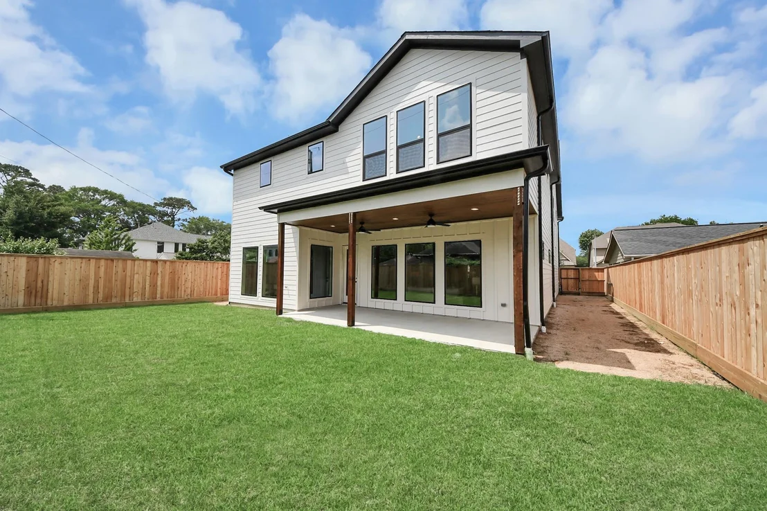 Photo of 1705 Saxon Drive