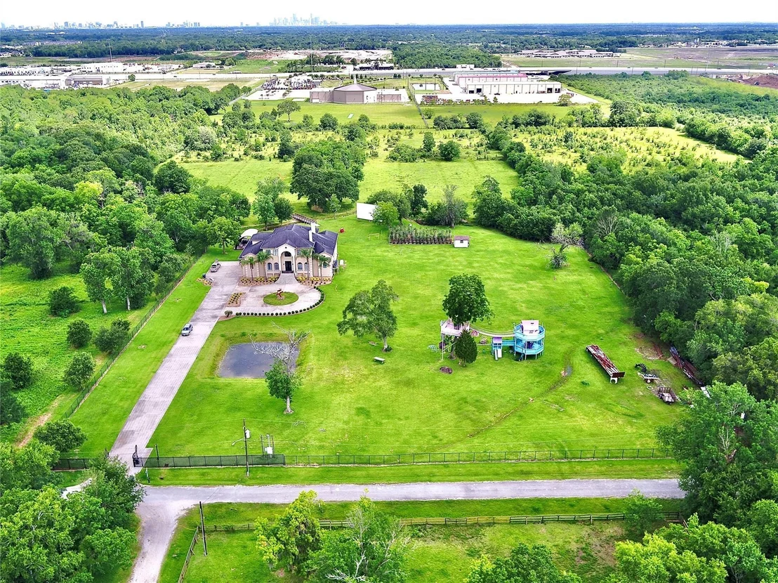 Photo of 4637 Dagg Road