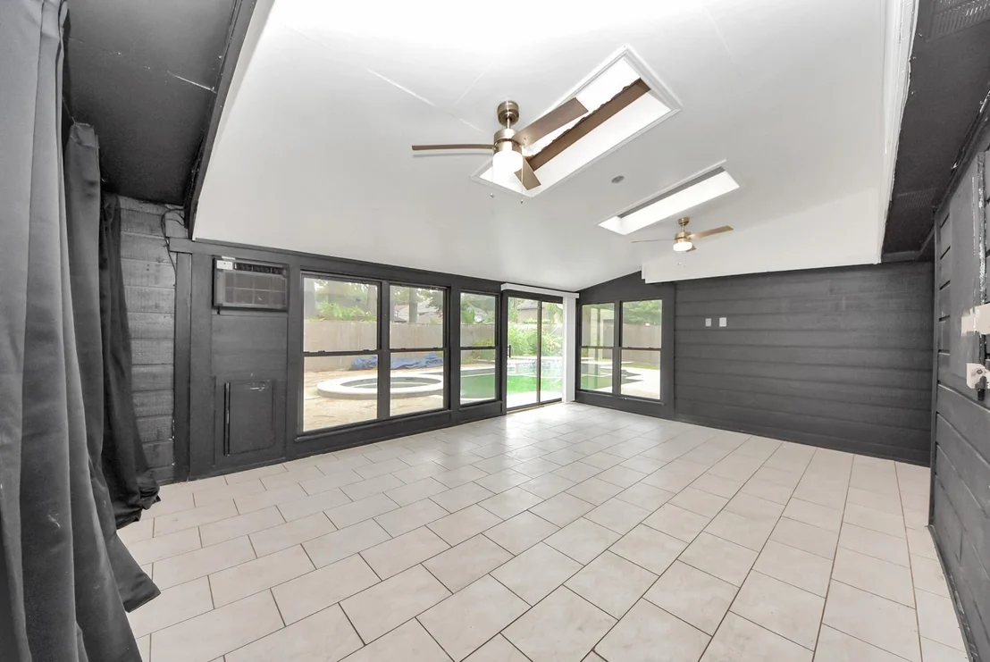 Photo of 12463 Oak Park Drive