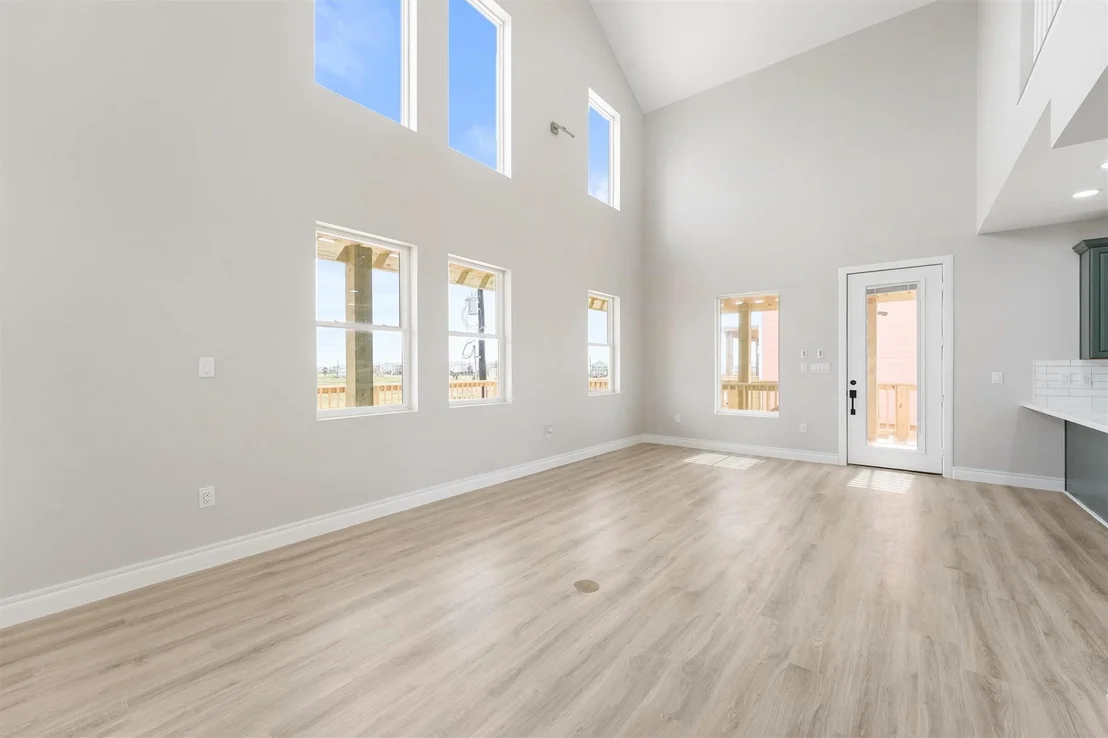 Photo of 234 Bay Avenue