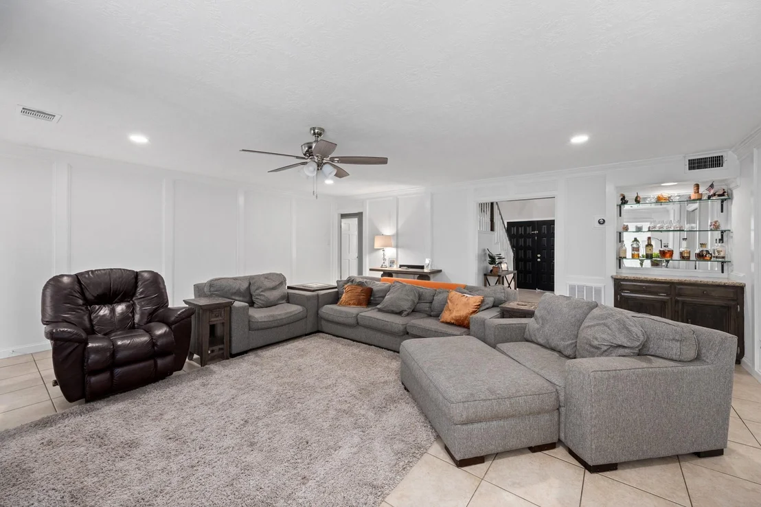 Photo of 9123 Herts Road