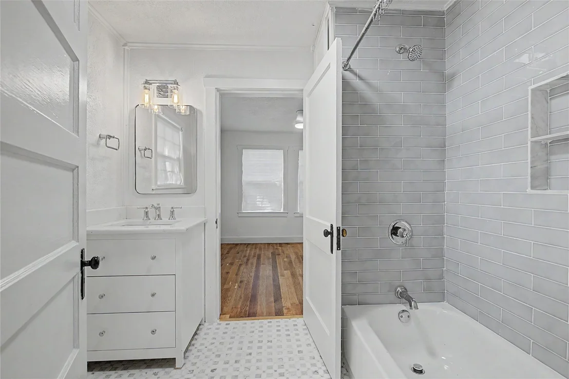 Photo of 304 Foster Street