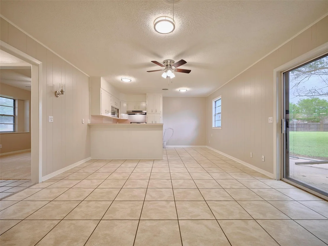Photo of 3002 Lamar Circle