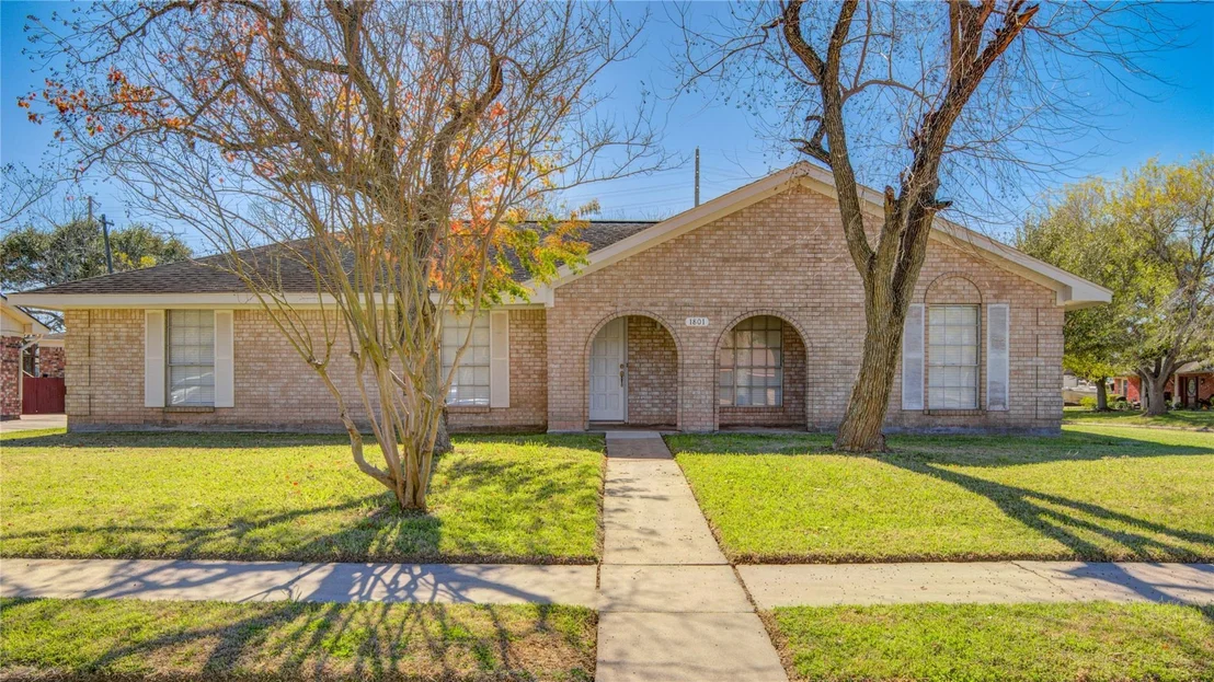 Photo of 1801 Acacia Circle