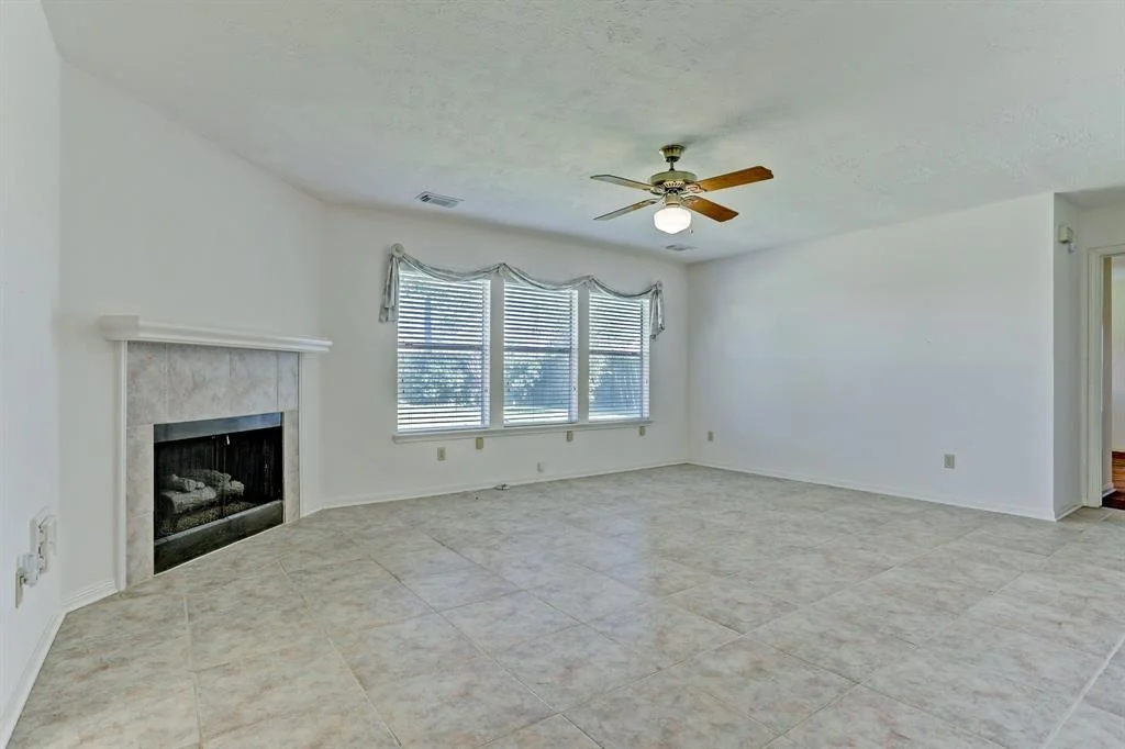 Photo of 4923 Meadowglen Drive