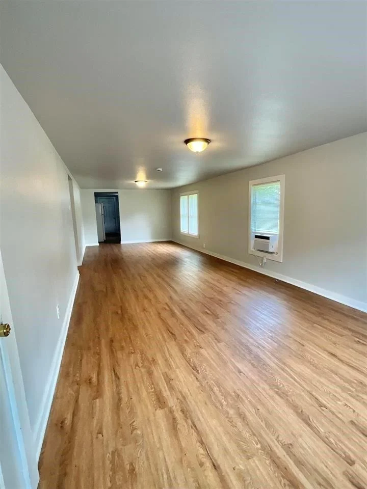 Photo of 655 N 2nd Street