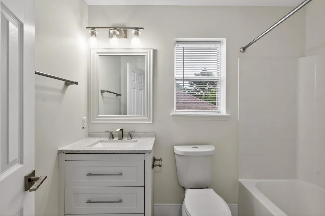 Photo of 918 Ivycroft Lane