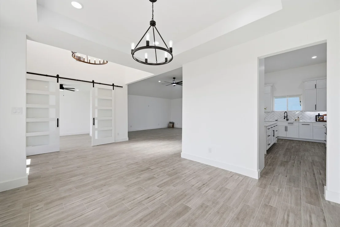 Photo of 11908 Roesler