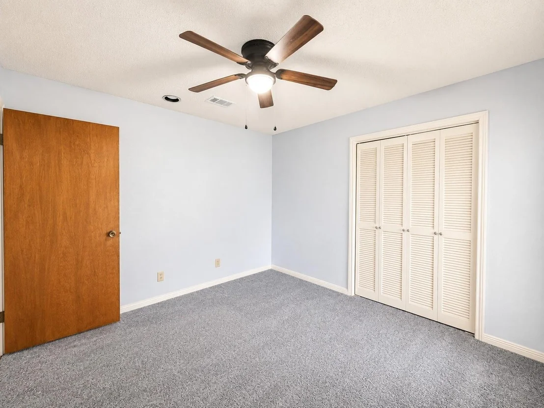 Photo of 708 Shady Lane