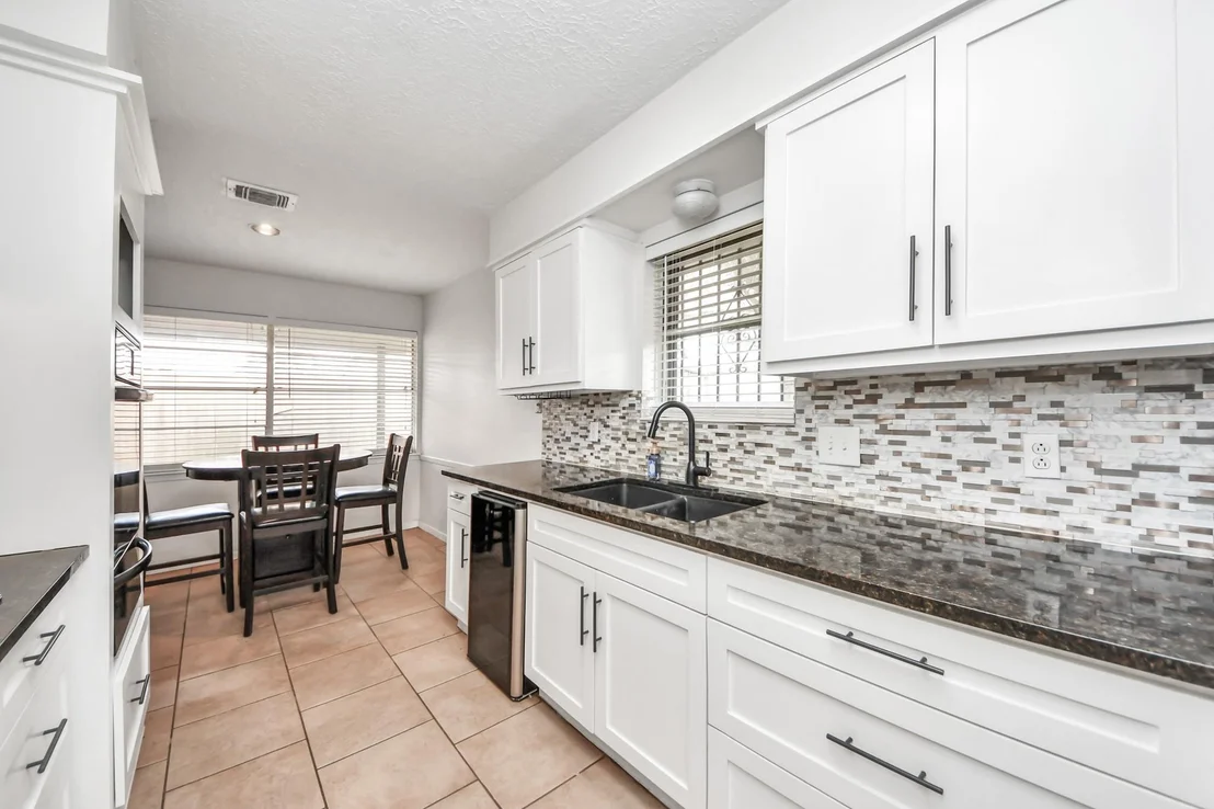 Photo of 1415 Parry Sound