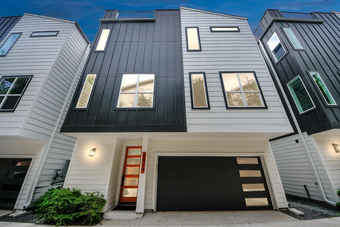 Photo of 2014 Blodgett Street