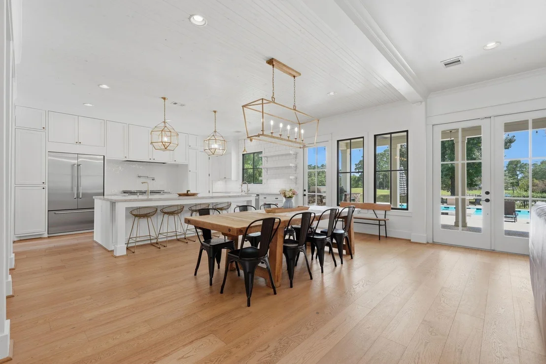 Photo of 6533 Auburn Lakes Drive