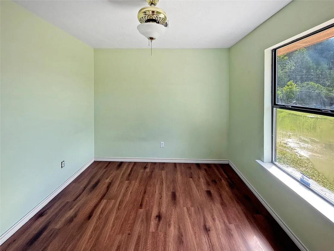 Photo of 327 Reuben Street