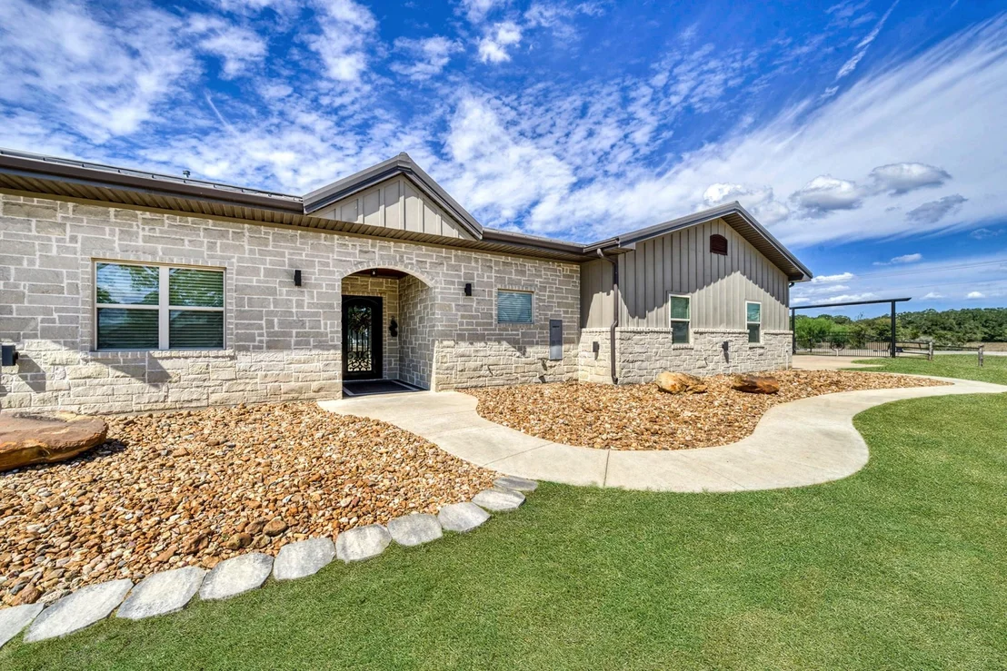 Photo of 5792 Andert Road