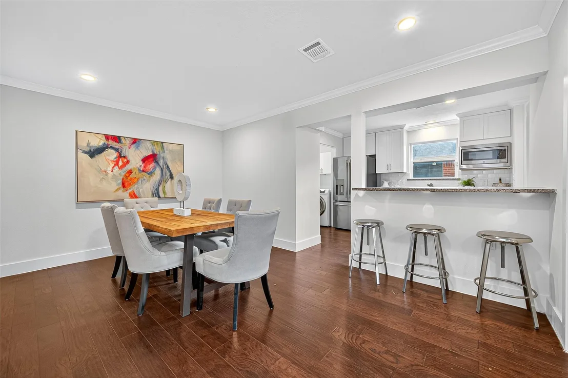 Photo of 9618 Meadowbriar Lane