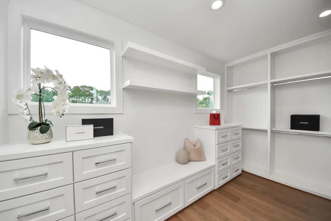 Photo of 1705 Saxon Drive