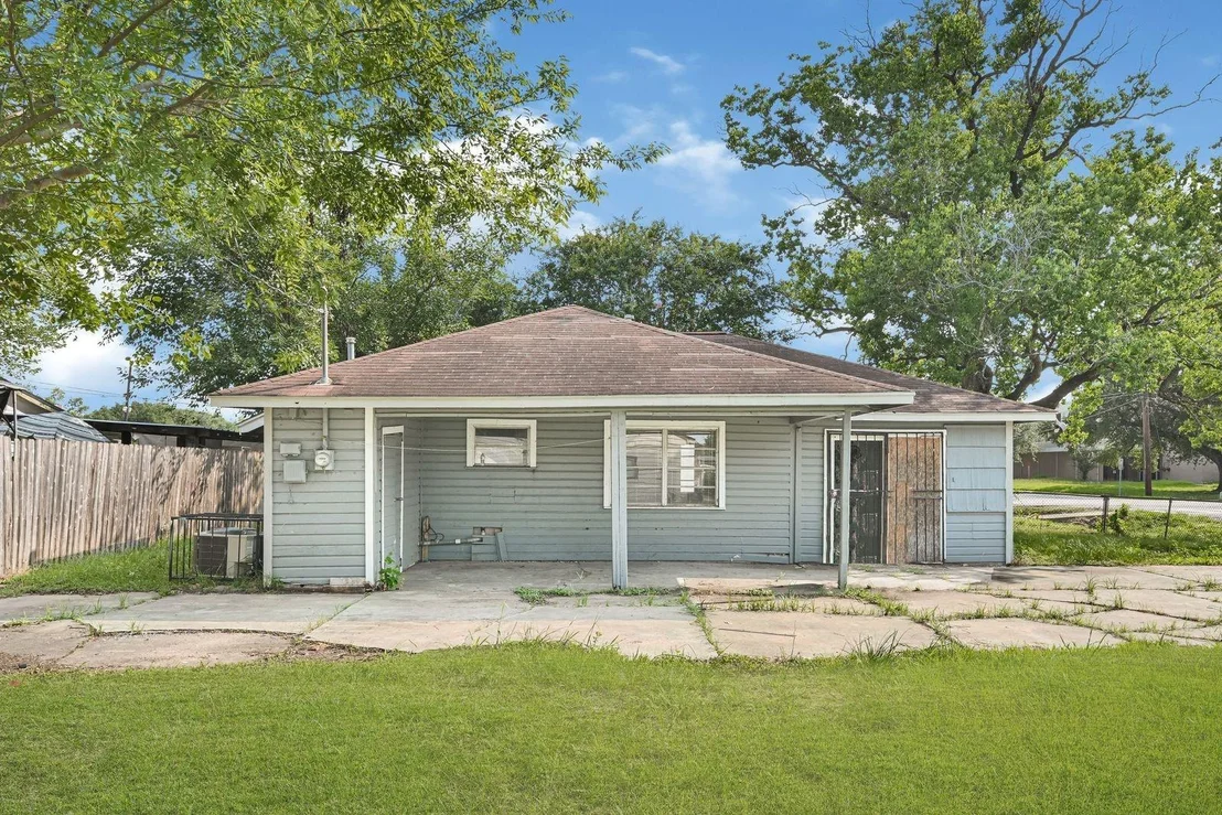 Photo of 3910 Ward Street
