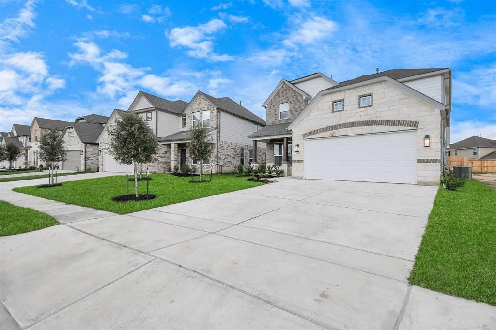 Photo of 15815 Walnut Leaf Lane
