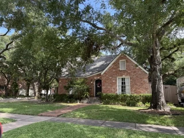 Photo of 2801 Albans Road