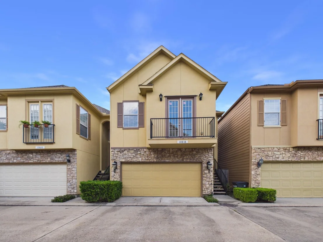 Photo of 10818 Almeda Park Drive