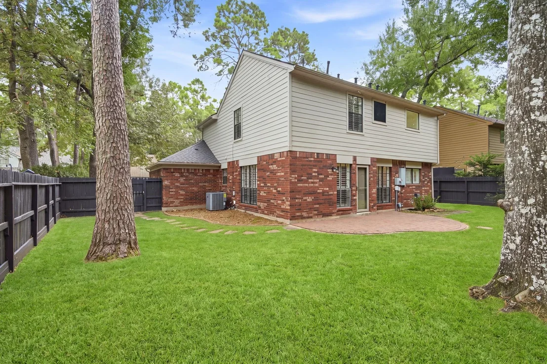 Photo of 19 Village Knoll Place