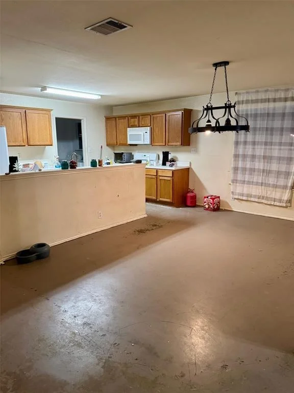 Photo of 8510 Whitebrush