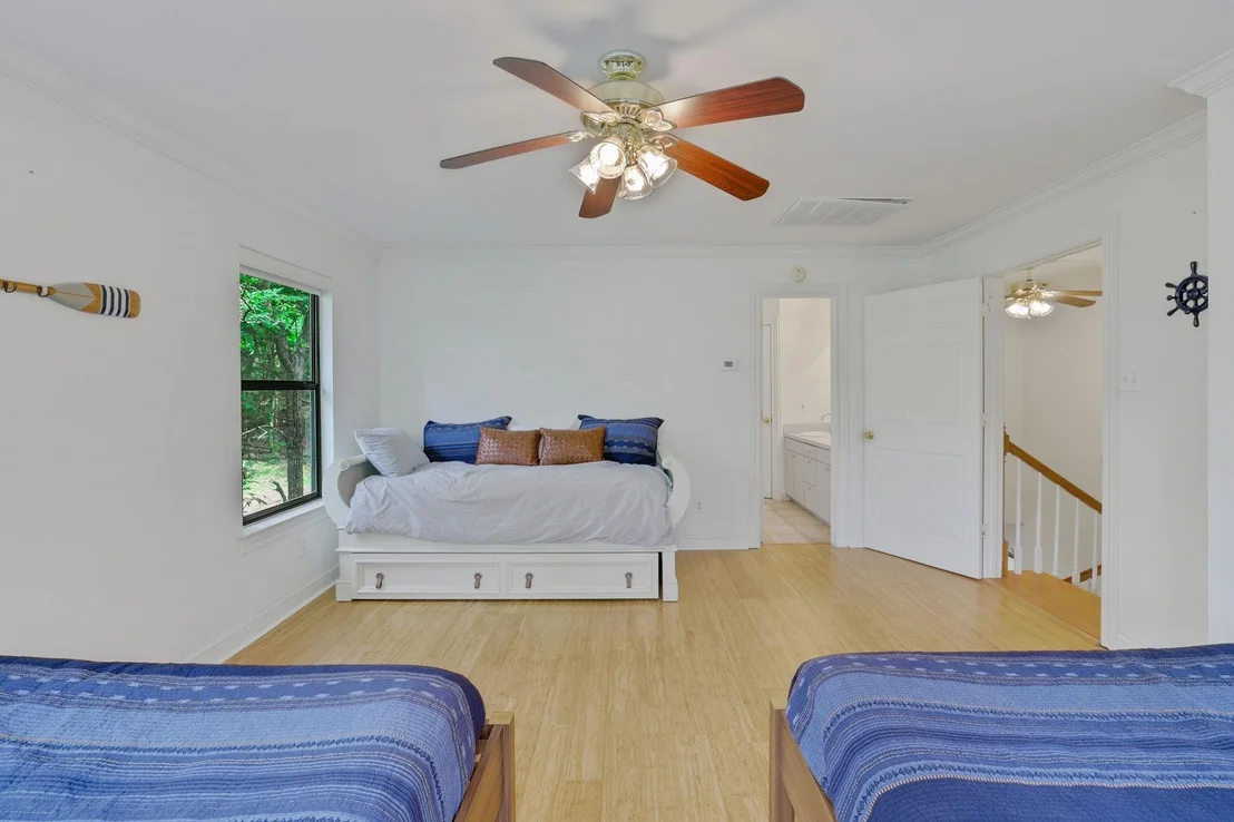 Photo of 701 Lakeview Estates Drive