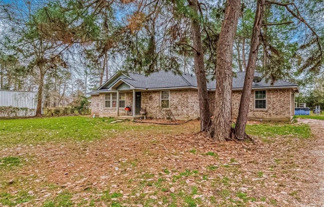 Photo of 643 County Rd 3706a Drive