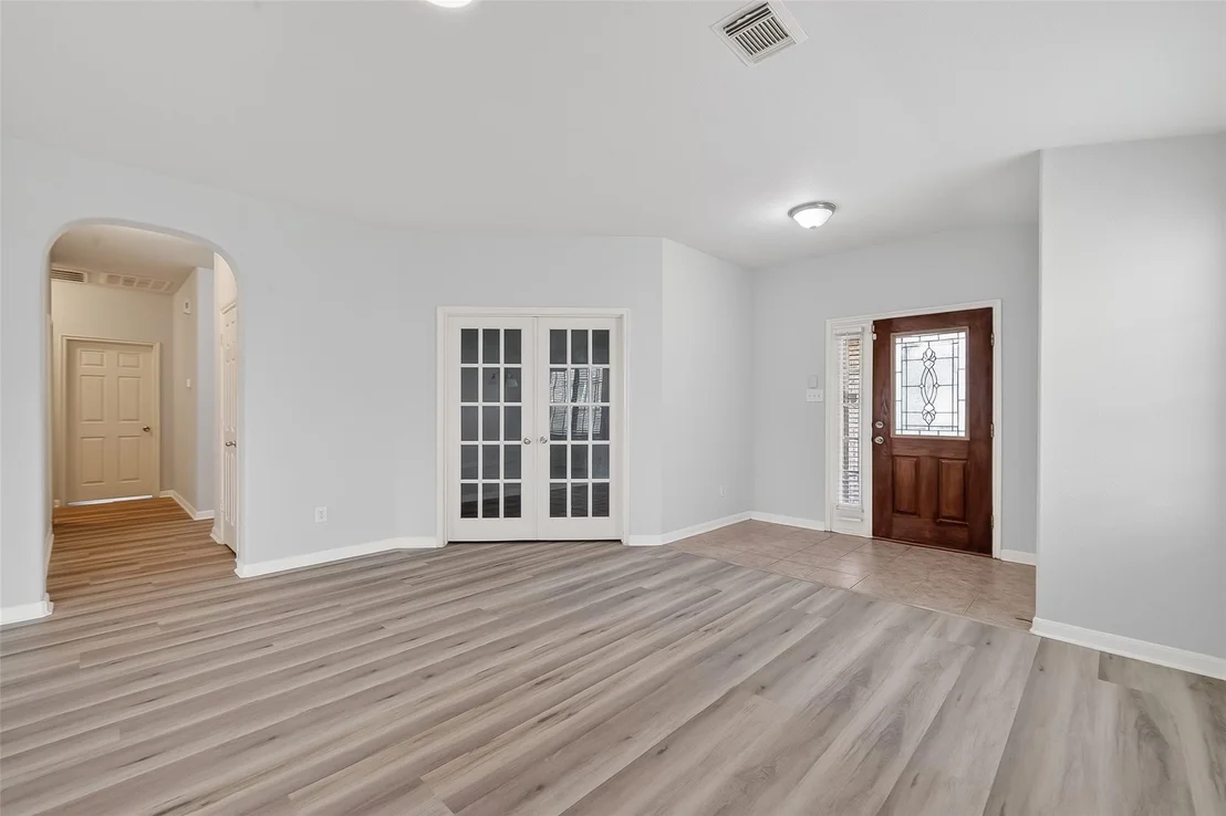 Photo of 3014 Crestbrook Bend Lane