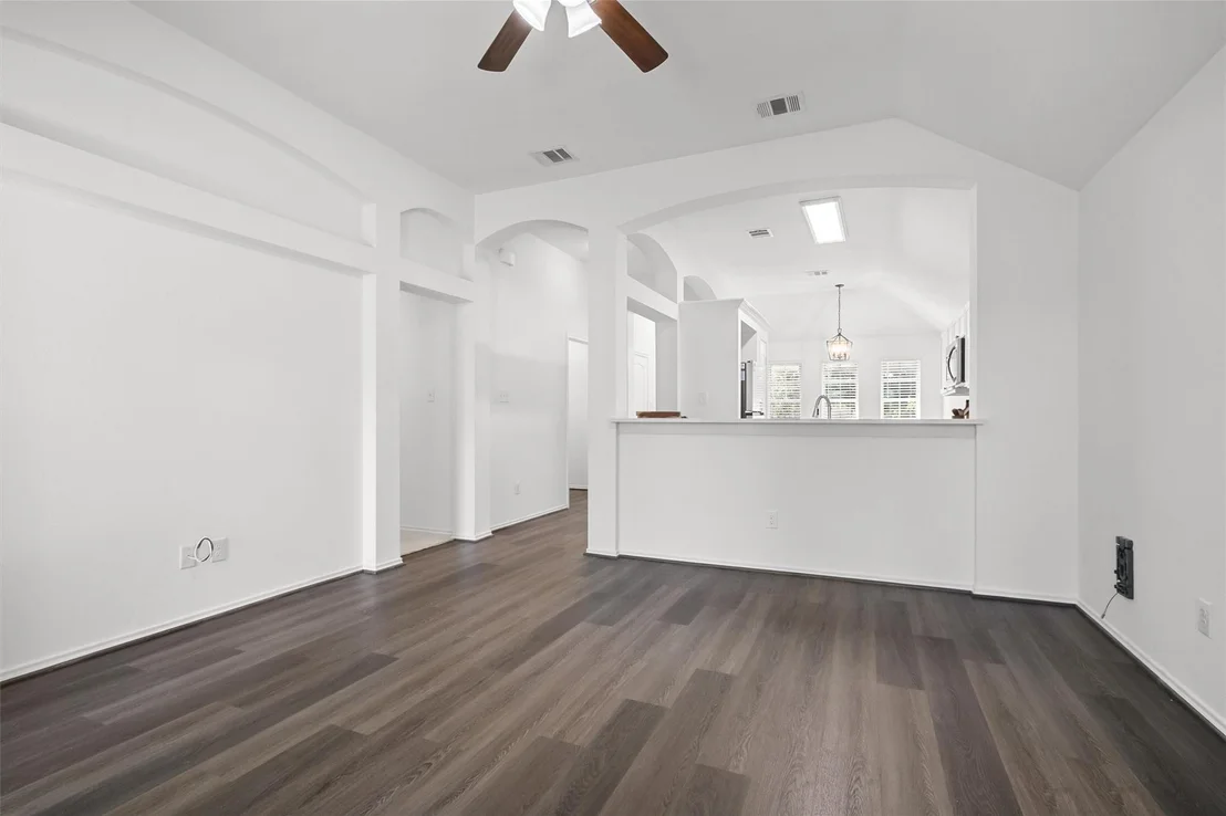 Photo of 706 Heritage Drive