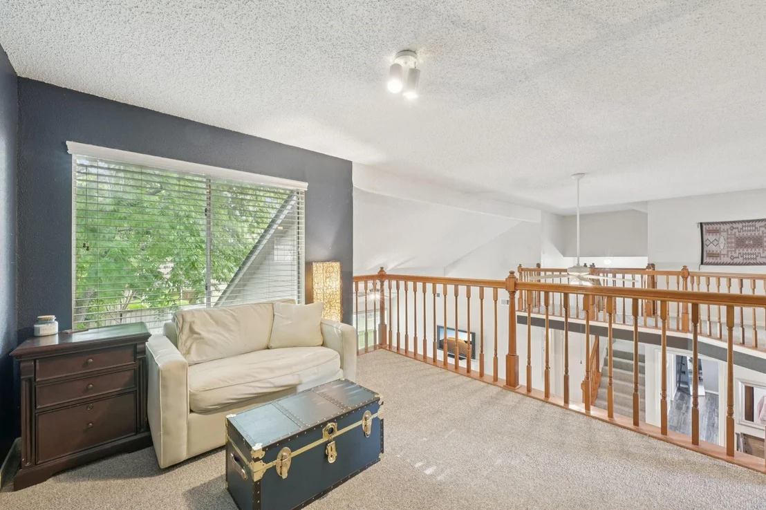 Photo of 3218 Knoll West Drive