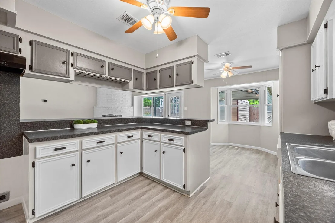 Photo of 12211 Pine Knoll Drive