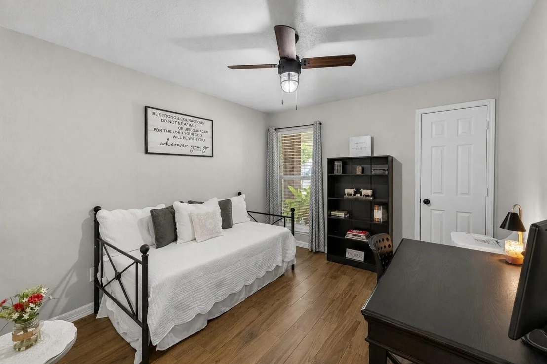 Photo of 606 Walnut Street