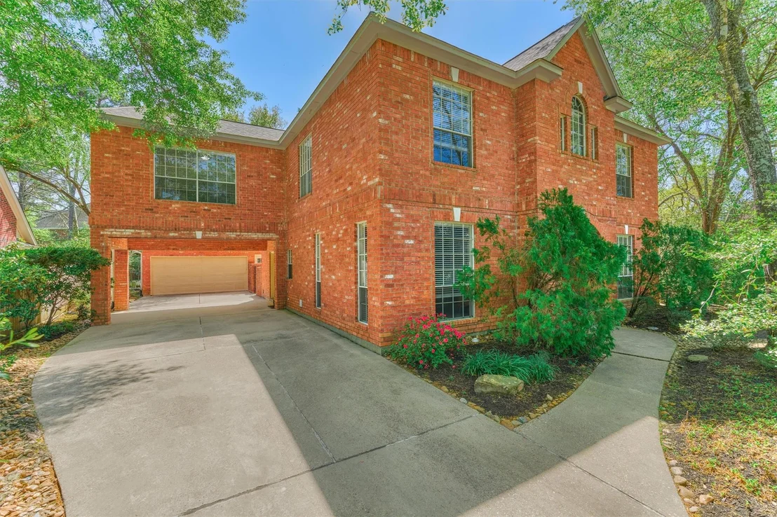 Photo of 115 E Shadowpoint Circle